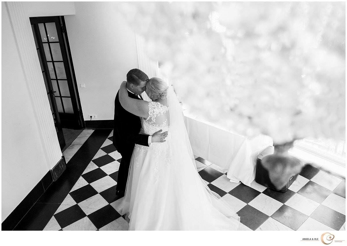 Hochzeit auf Schloss Eulenbroich Hochzeitspaar